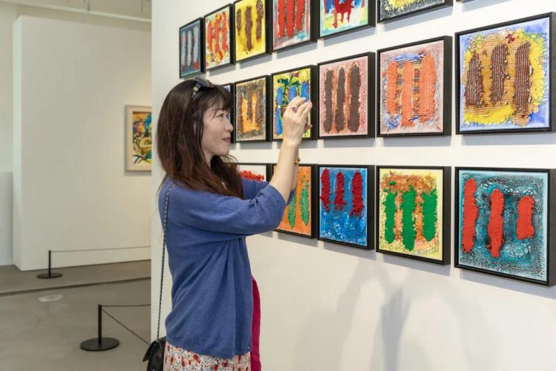 莫干山美术馆开门迎客，首展聚齐19位国际艺术家大作